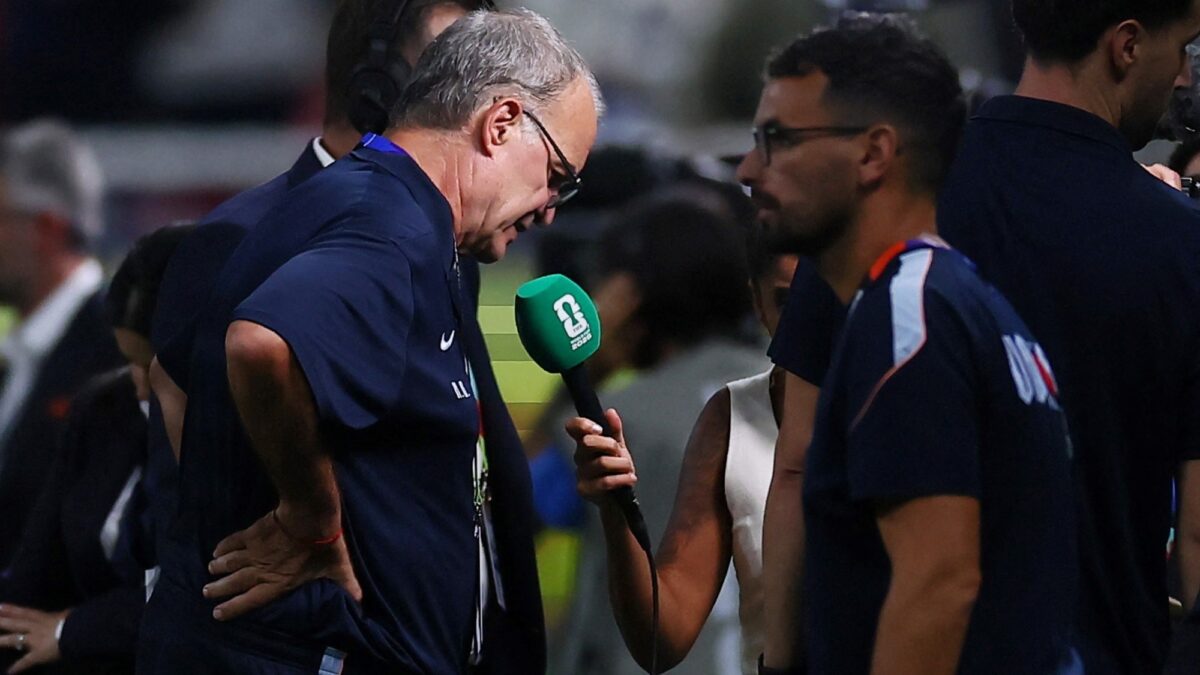 Bielsa brinda última conferencia en Uruguay el martes en el Centenario
