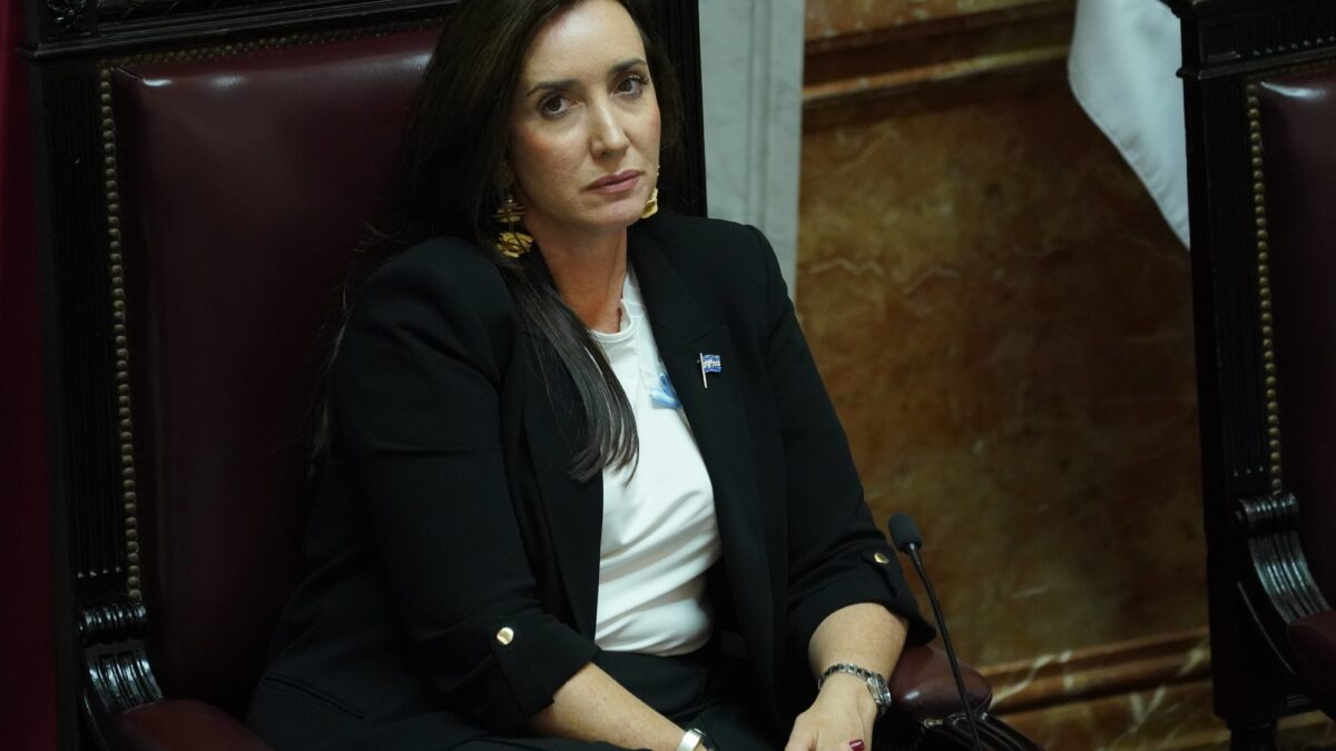 Diana De Stefani acusó a Milei de celos y espionaje