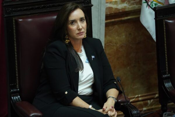 Diana De Stefani acusó a Milei de celos y espionaje