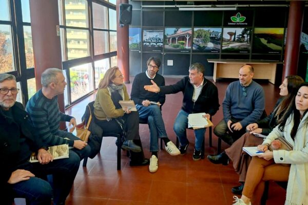 Un acuerdo inédito: organismos nacionales, provinciales y locales se reunieron para abordar la contaminación de Cresta Roja