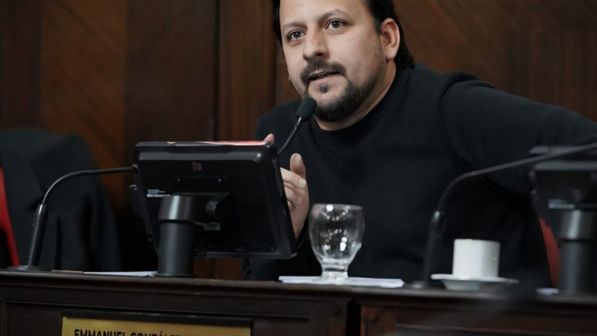 Un nuevo dardo de La Campora: Kicillof manda decir lo que no se atreve