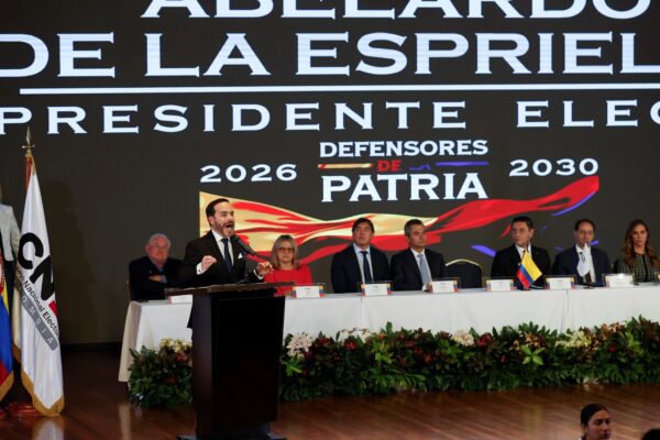 Elecciones de América Latina reflejan giro a derecha y polarización extrema