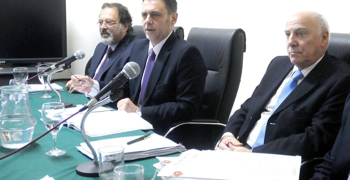 Juez federal reclama 138 millones por trabajo extra en tribunal