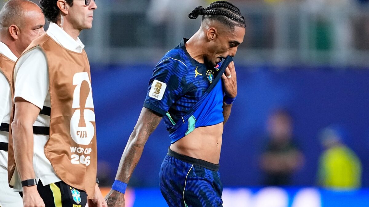 Raphinha se lesionó en la primera mitad: Brasil se preocupa por su futuro