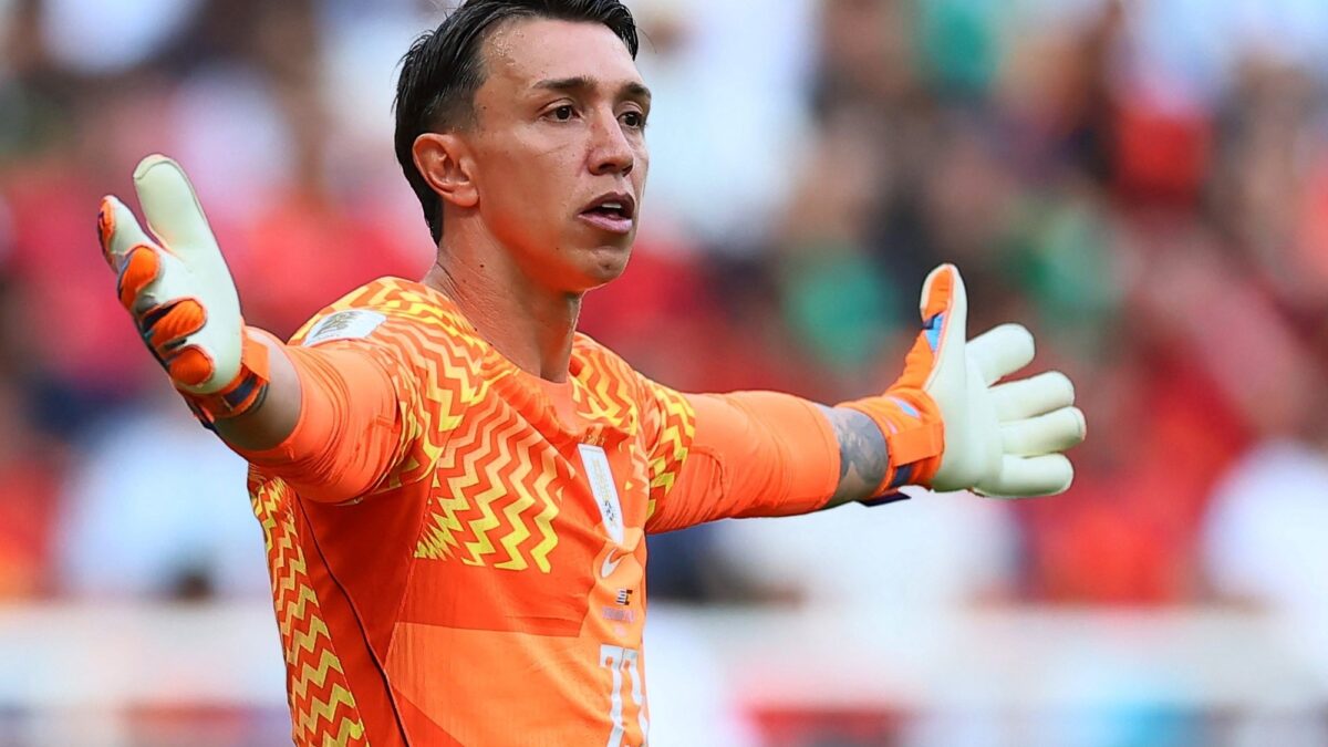 Fernando Muslera habló tras su error en la derrota de Uruguay