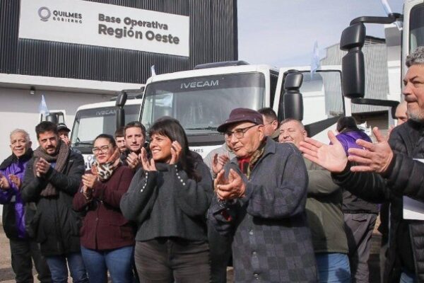 Quilmes incorporó cinco camiones volcadores a flota de servicios públicos