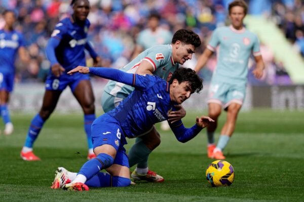 River ficha a Arambarri y mira al mercado