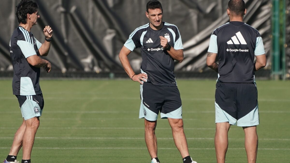 Scaloni enfrenta desafío para el debut del Mundial 2026