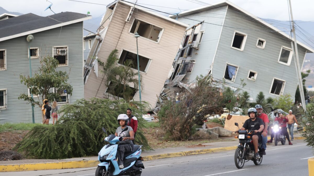 Milei y Cancillería responden a terremoto en Venezuela: diferencias políticas se destacan
