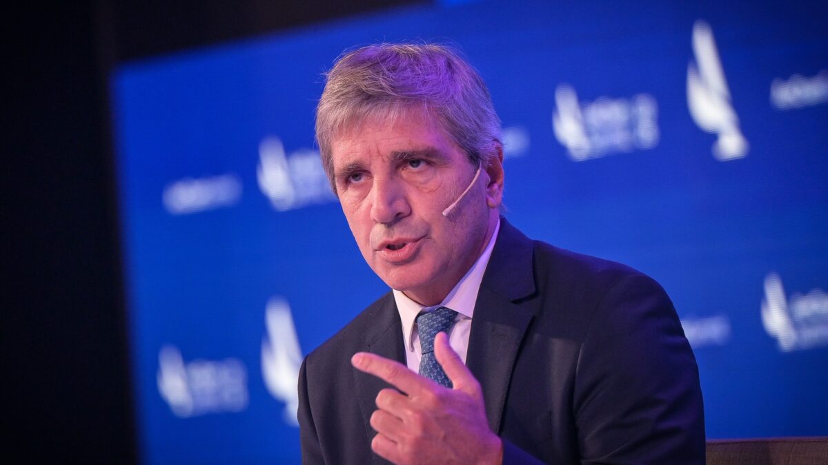 Gobierno avanza en préstamo de 5 mil millones con garantías internacionales