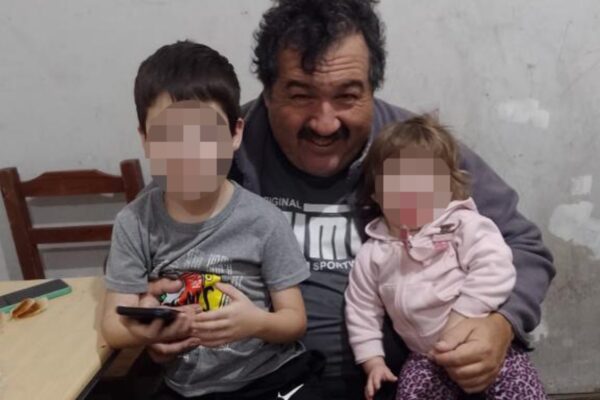 Robo violento deja herido a repartidor en Lanús