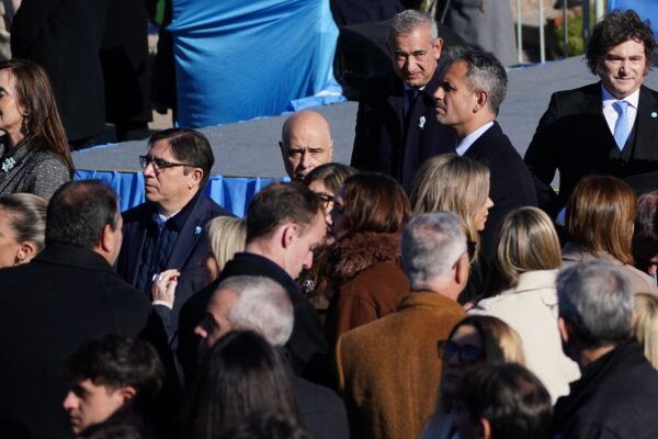 Villarruel criticó presencia de Adorni en acto patrio y defendió valores de Belgrano