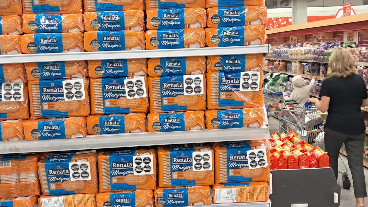 Importación de alimentos y medicamentos sin impuestos se extiende hasta fin de año