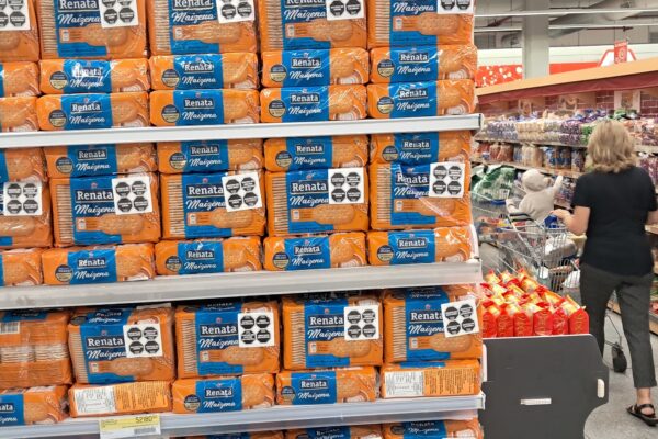 Importación de alimentos y medicamentos sin impuestos se extiende hasta fin de año