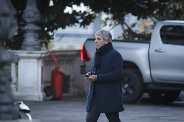 Caputo reforzó su rol como vocero económico con datos y anuncios clave