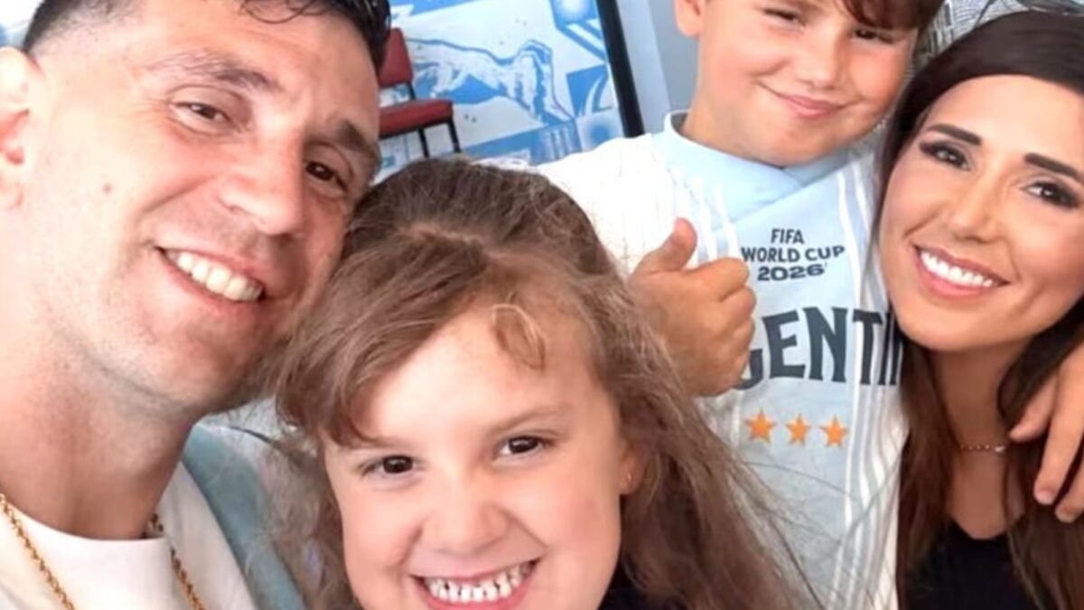 Dibu Martínez se refugia en su casa oculta de Sierra de los Padres