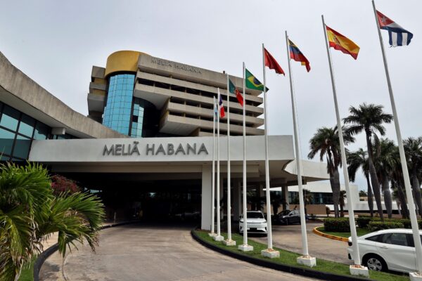 Meliá deja Cuba tras 36 años tras bloqueo estadounidense