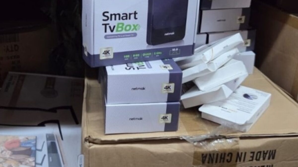 Operativo contra la piratería audiovisual: incautan 10 mil TV Boxes y identifican a 8 personas