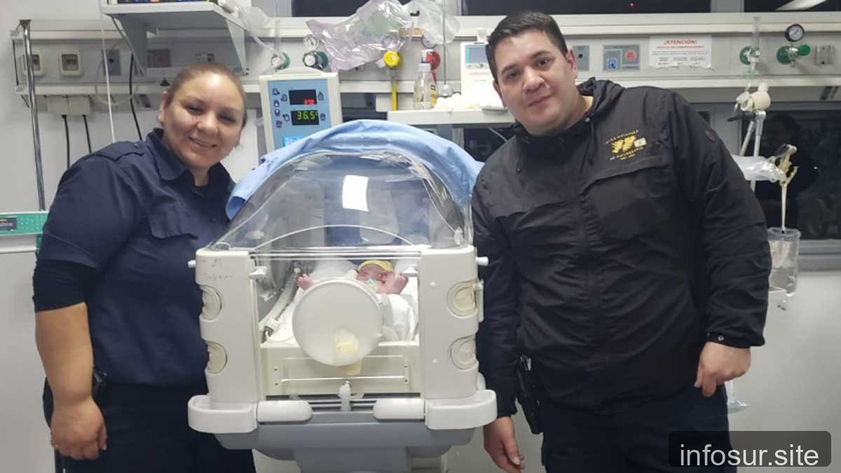 Lanús: Policías asistieron a un parto en plena calle