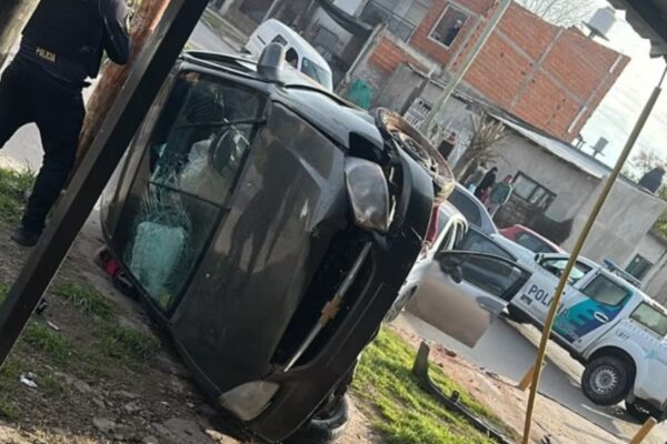 Persecución policial termina en vuelco fatal en La Matanza