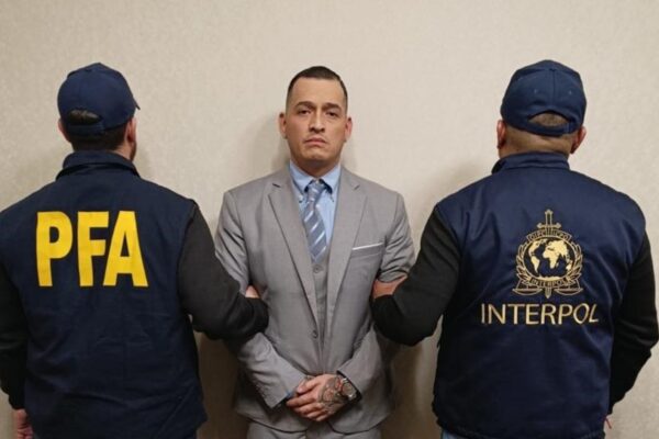 Narco mexicano detenido en Puerto Madero tras orden de Interpol de EE.UU.