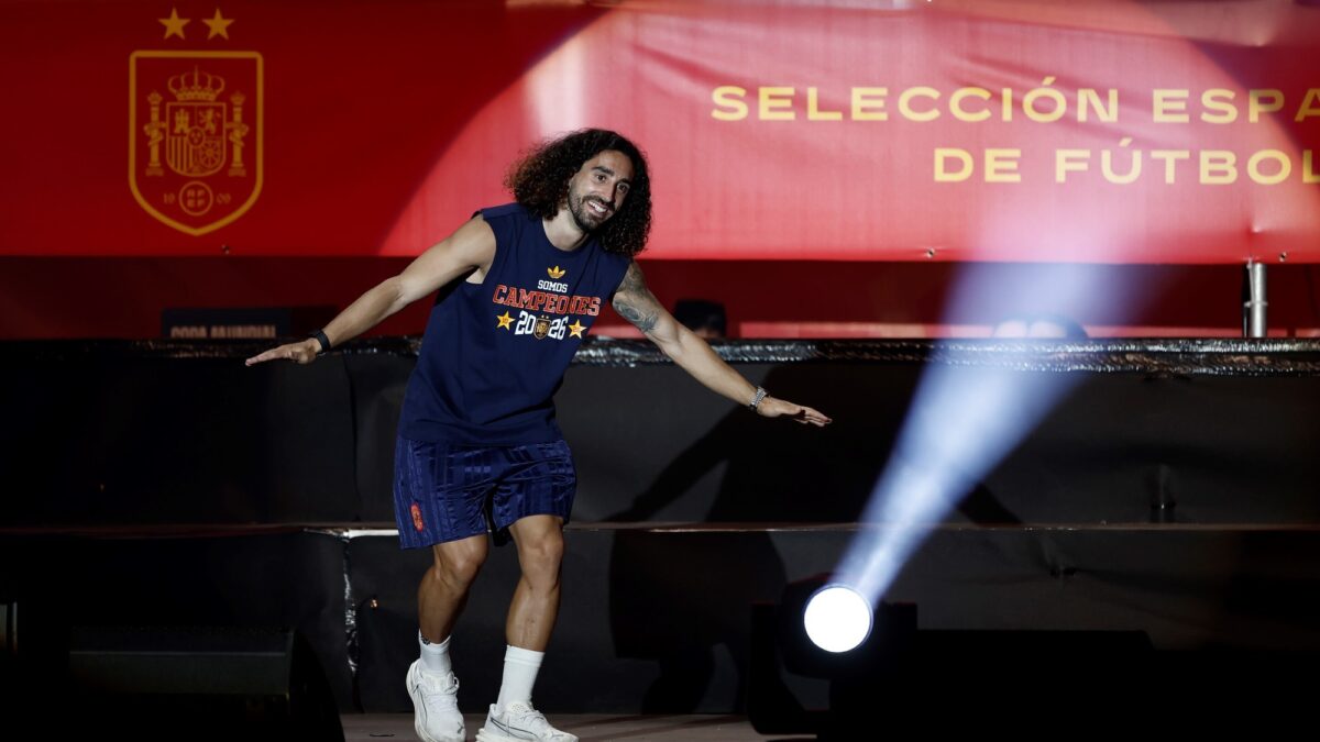 Los festejos de España: gorra de Trump, chicana contra Paredes y promesa de Cucurella