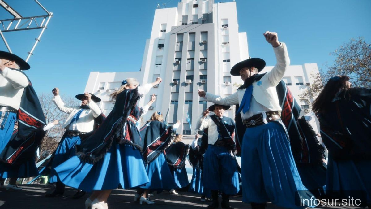Lomas de Zamora organiza fiesta patria en pleno centro con shows y guiso