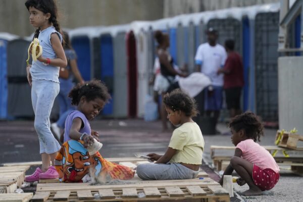 Terremotos en Venezuela: miles de personas huyen de sus hogares tras desastres naturales