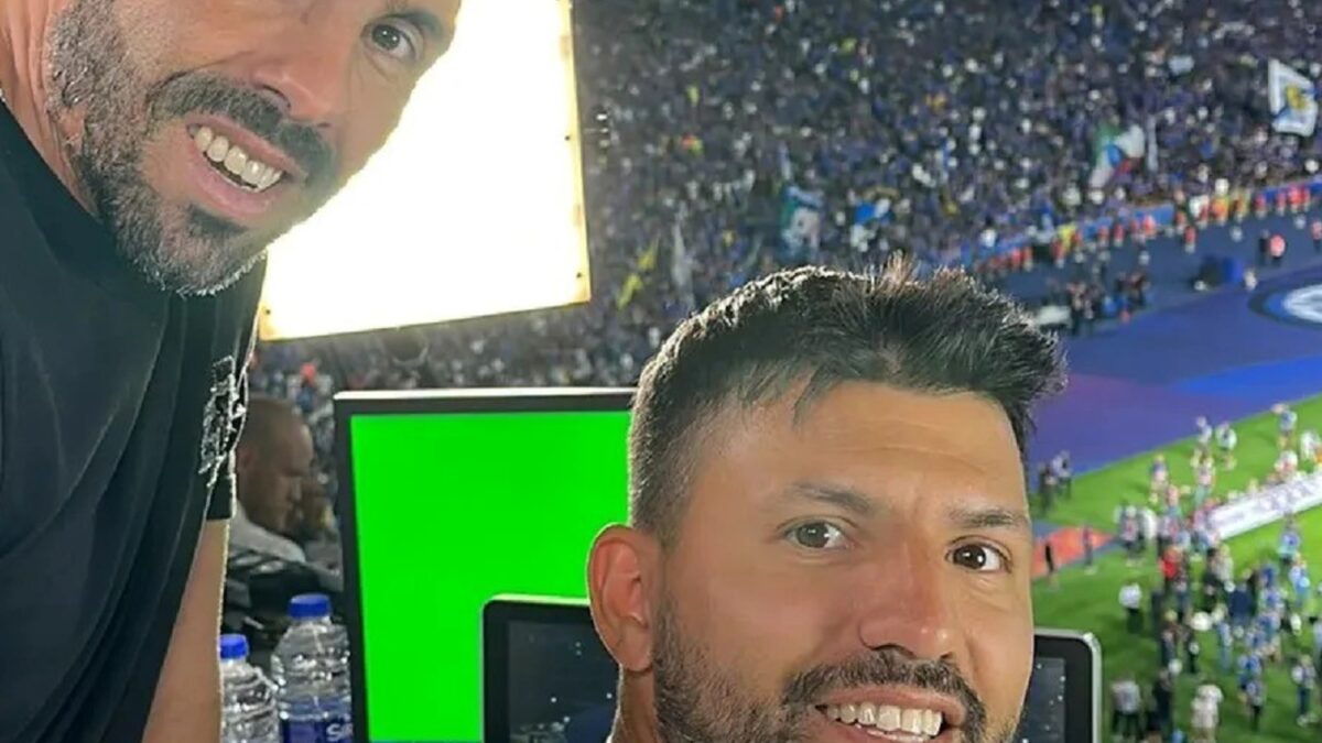 Tevez y Agüero viven la épica remontada de Argentina en Mundial