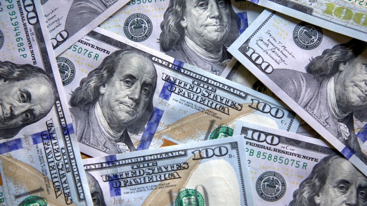 Banco Central compró US$ 117 millones tras una baja del dólar