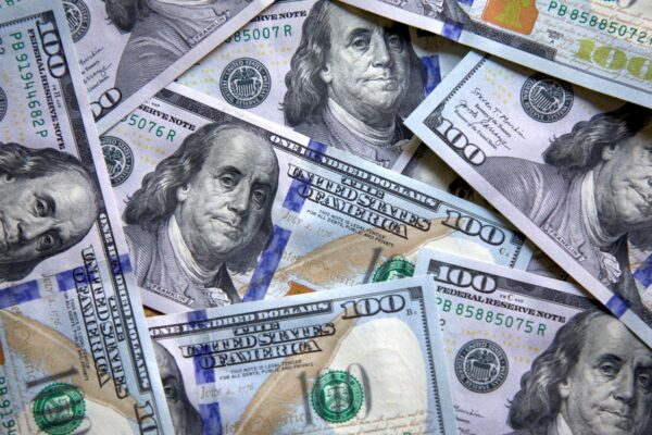 Banco Central compró US$ 117 millones tras una baja del dólar