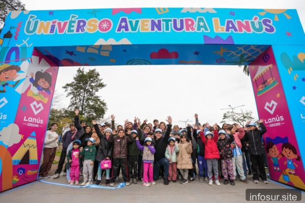 Julián Álvarez abrió parque Universo Aventura en Lanús para invierno