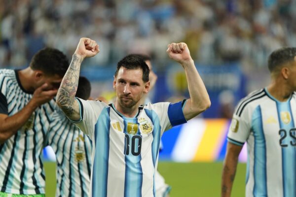 Messi aborda su nuevo récord y envía mensaje a Venezuela tras terremoto