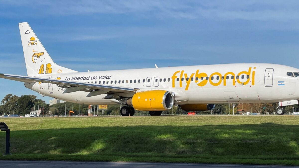 Flybondi cae en picada: canceló más vuelos en la previa de las vacaciones de invierno