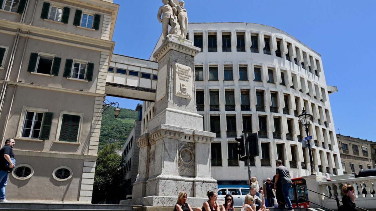 España y Gibraltar abren su frontera tras 117 años de separación