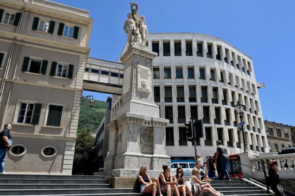 España y Gibraltar abren su frontera tras 117 años de separación