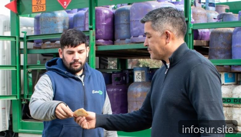 Barrio San Norberto: gobierno ofrece garrafas a bajo costo