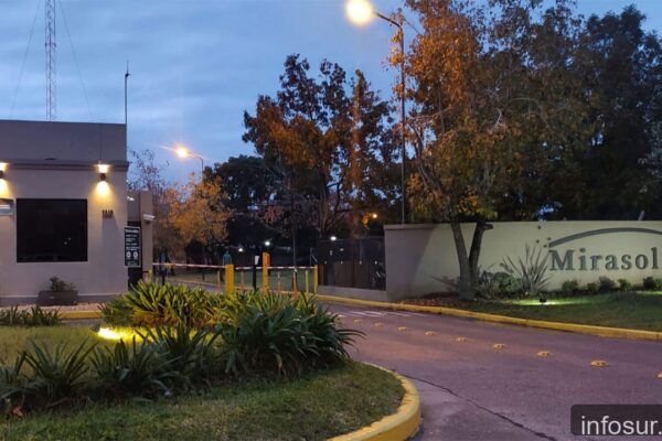 Vecinos de Mirasoles formalizaron denuncia por impacto ambiental de planta procesadora