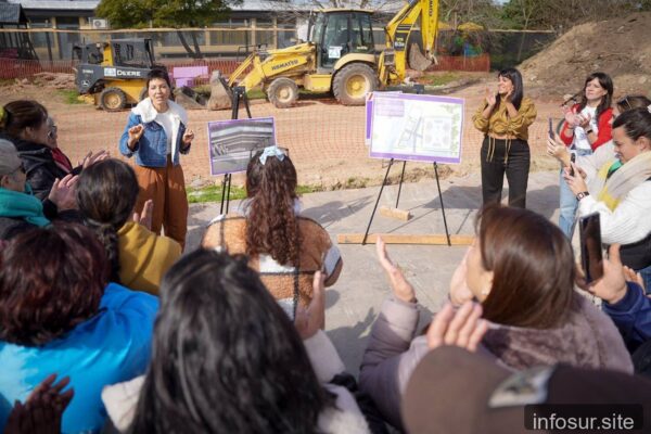Mayra Mendoza y Eva Mieri supervisaron el inicio de los trabajos del Polideportivo Ezpeleta Oeste
