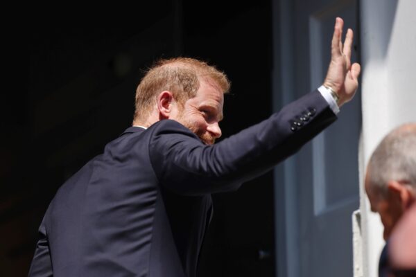 Justicia británica desestima demanda de Harry contra Daily Mail