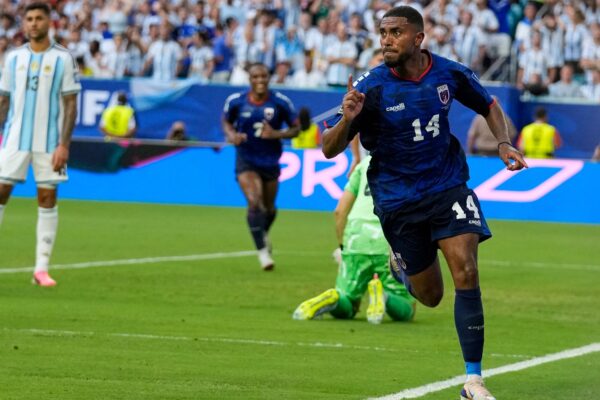Deroy Duarte empató a Cabo Verde contra Argentina en el tiempo extra