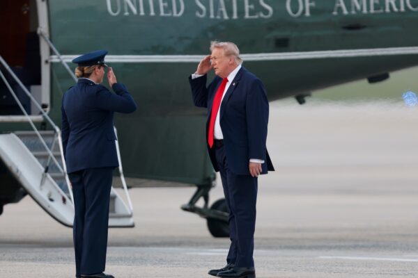 Trump impone aranceles del 50% a importaciones canadienses