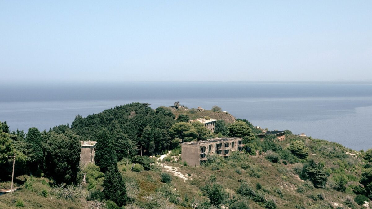 Ivanka Trump y Jared Kushner proyectaron un paraíso en una isla peligrosa de Albania.