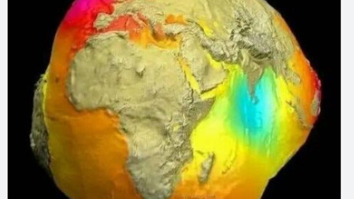 NASA presenta modelo de Tierra como geido, no esfera perfecta