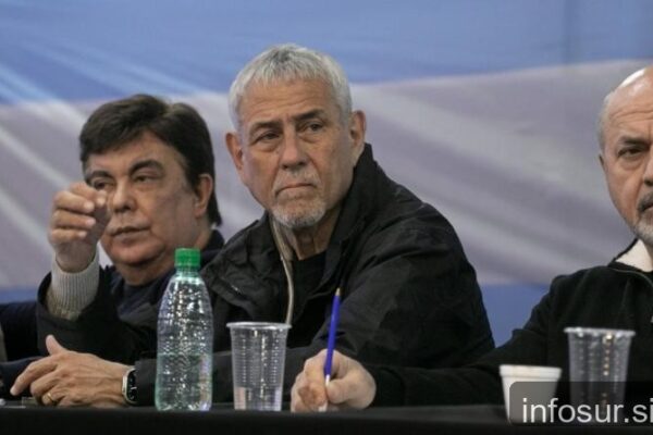 Ferraresi abandona intendencia de Avellaneda para sumarse a campaña provincial