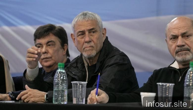 Ferraresi abandona intendencia de Avellaneda para sumarse a campaña provincial