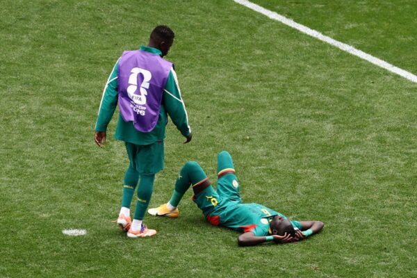 Senegal enfrenta polémica tras revelar que médico de selección es ginecólogo