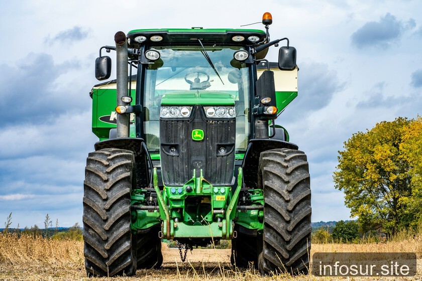 John Deere se ve obligado a permitir reparaciones independientes de tractores por 10 años