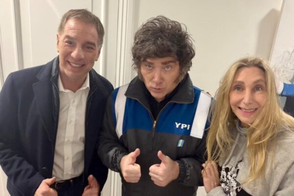 Milei lidera reunión de la mesa política tras salida de Adorni