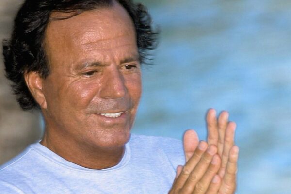 Julio Iglesias: su rutina diaria de ejercicio y alimentación para conservar la salud